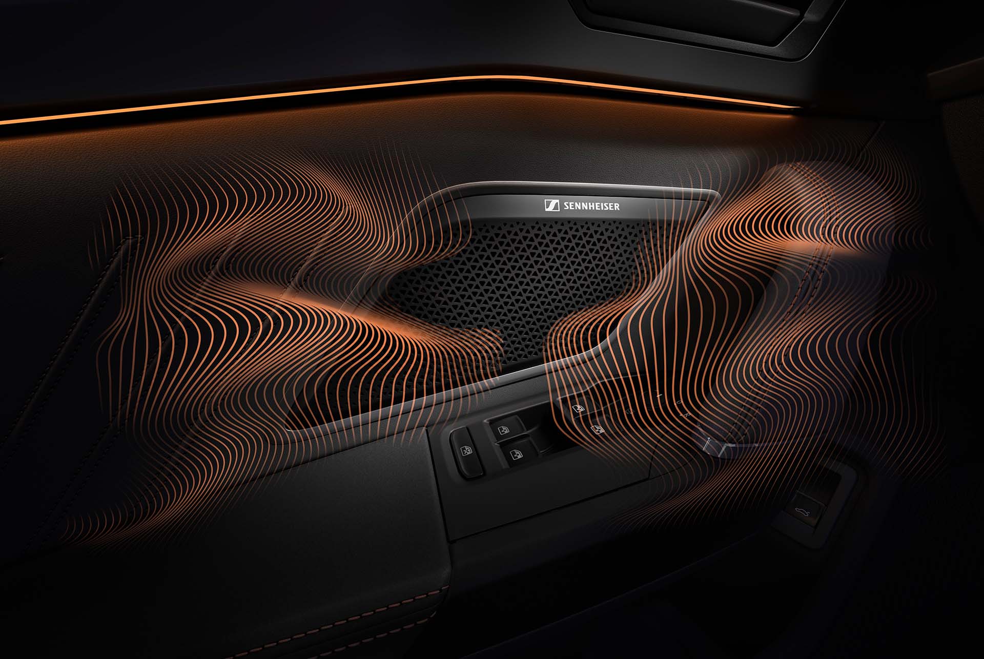 Design dell'abitacolo della nuova CUPRA Formentor 2024, altoparlanti Sennheiser™, onde sonore e illuminazione ambiente.