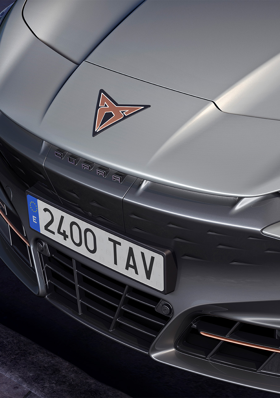 Inquadratura dall’alto di Tavascan 2024 con carrozzeria Bianco Silver